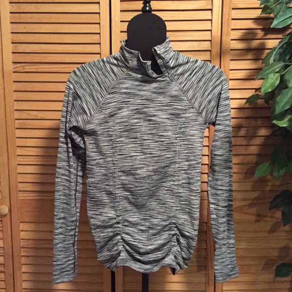 Fastest Track Asymmetrical Quarter Zip Gray - Picture 1 of 8